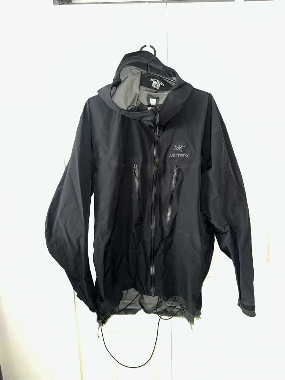 Arc'teryx Men's Alpha LT Made in Canada XL